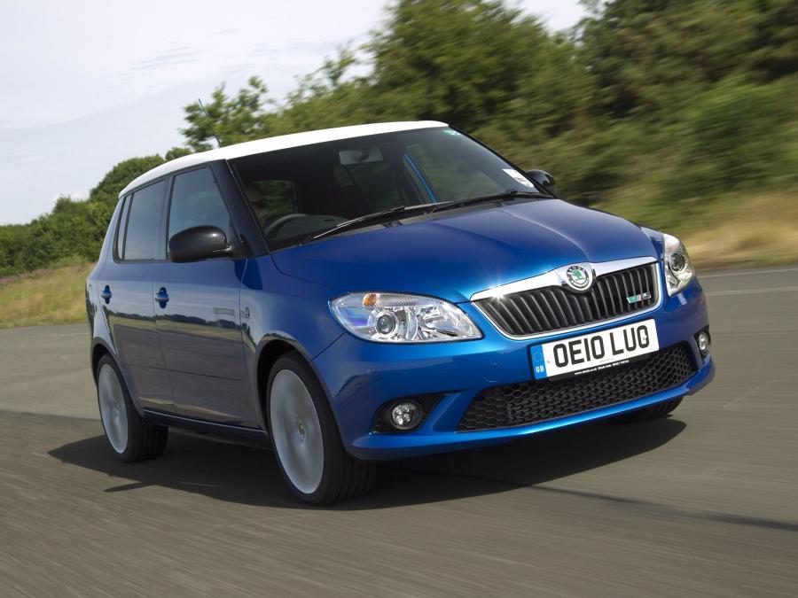  Skoda Fabia RS 2010 года  (UK) (фото 26 из 30)